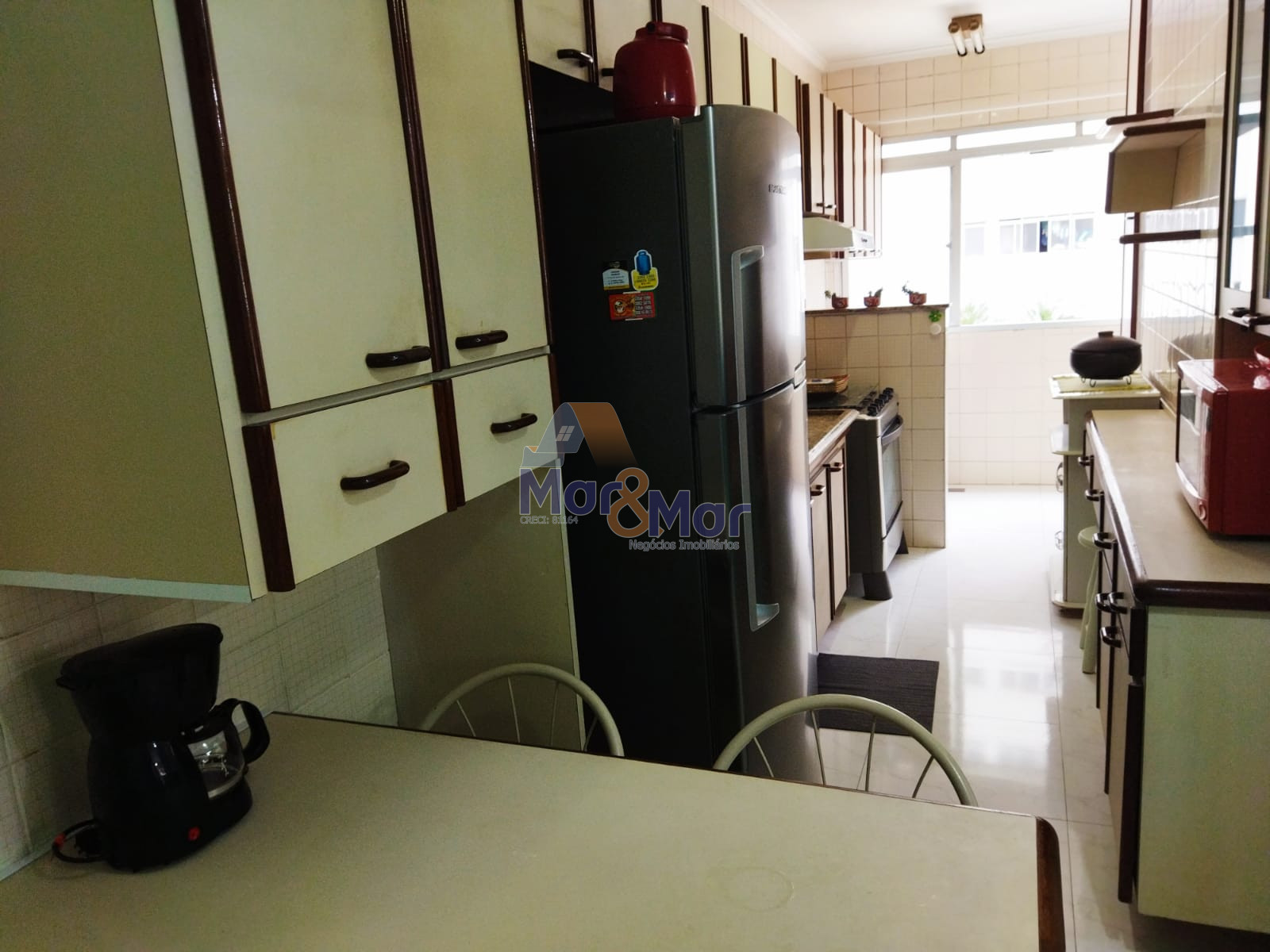 Apartamento na Praia das Pitangueiras, Guarujá - SP