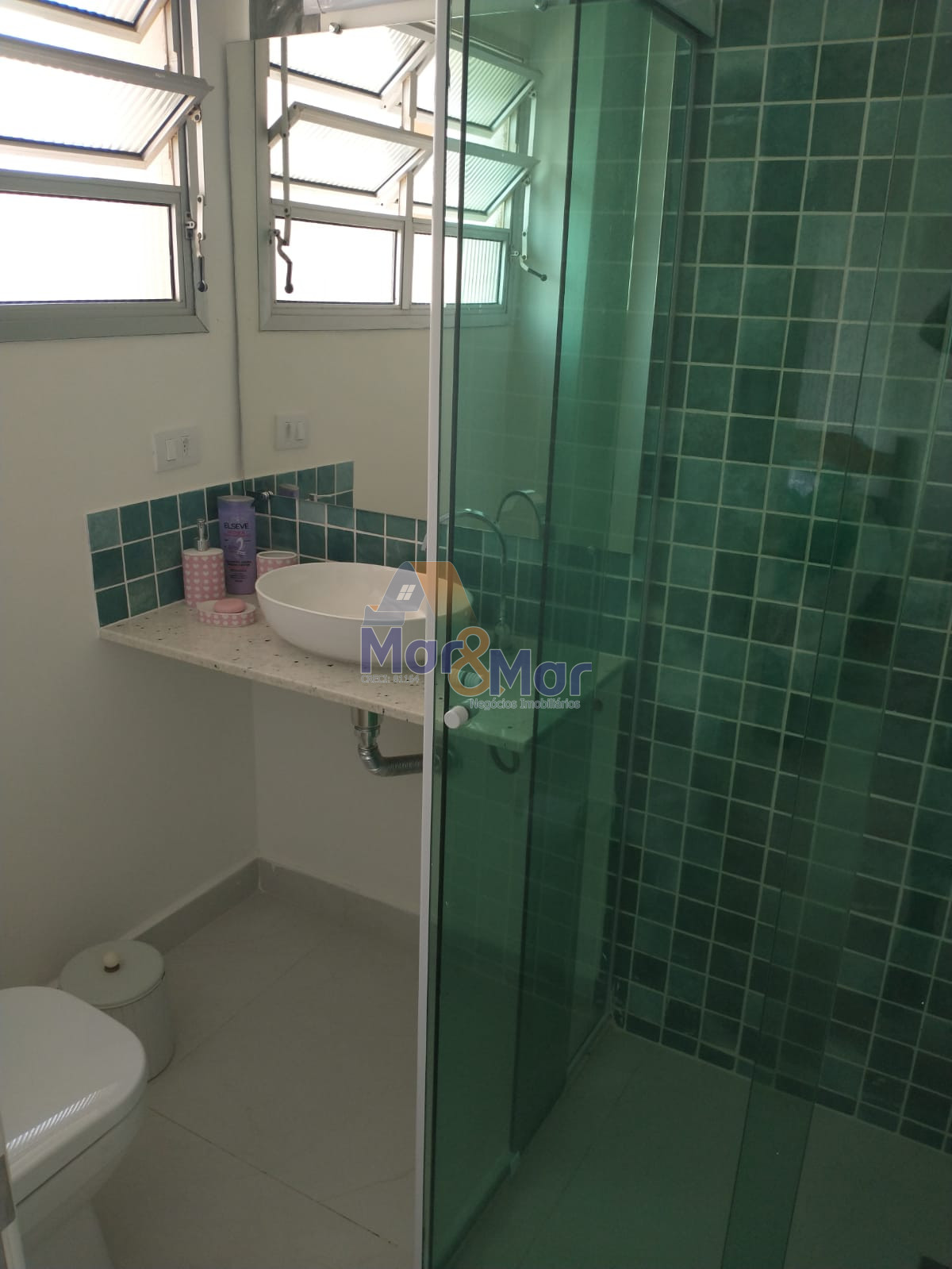 Apartamento Frente ao Mar nas Pitangueiras, Guarujá - SP