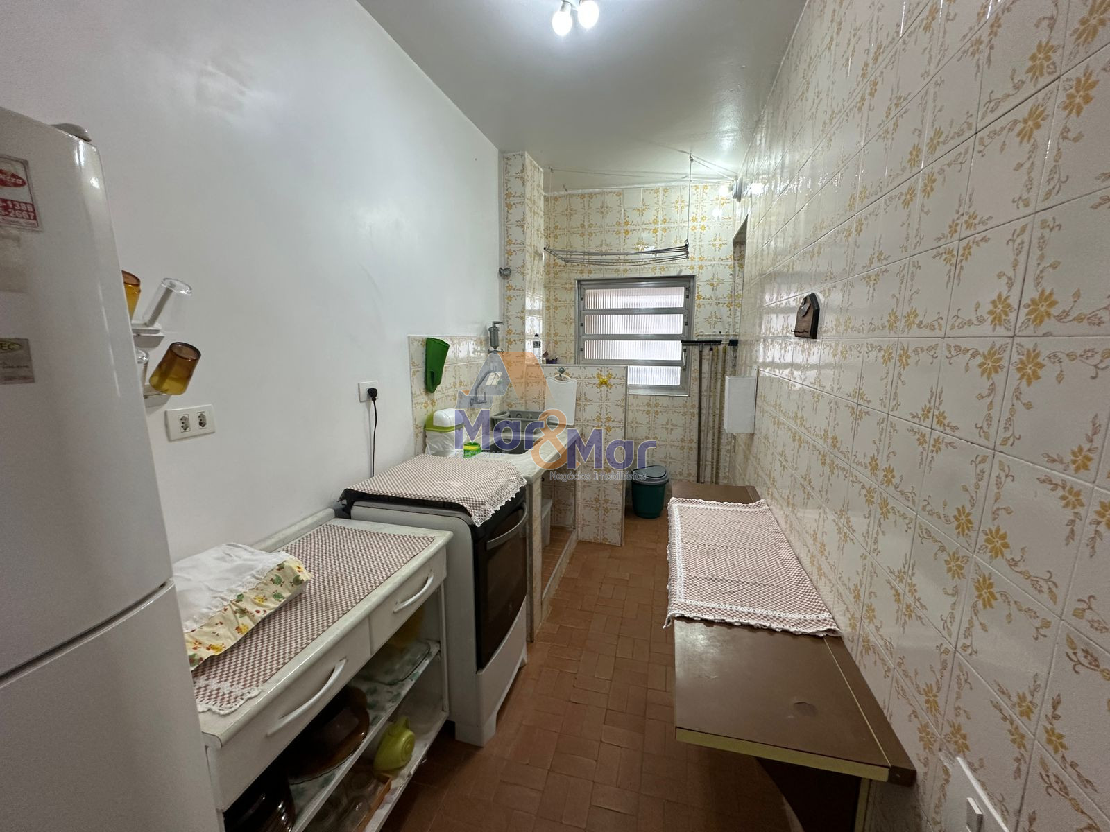 Apartamento na Praia das Pitangueiras, Guarujá - SP