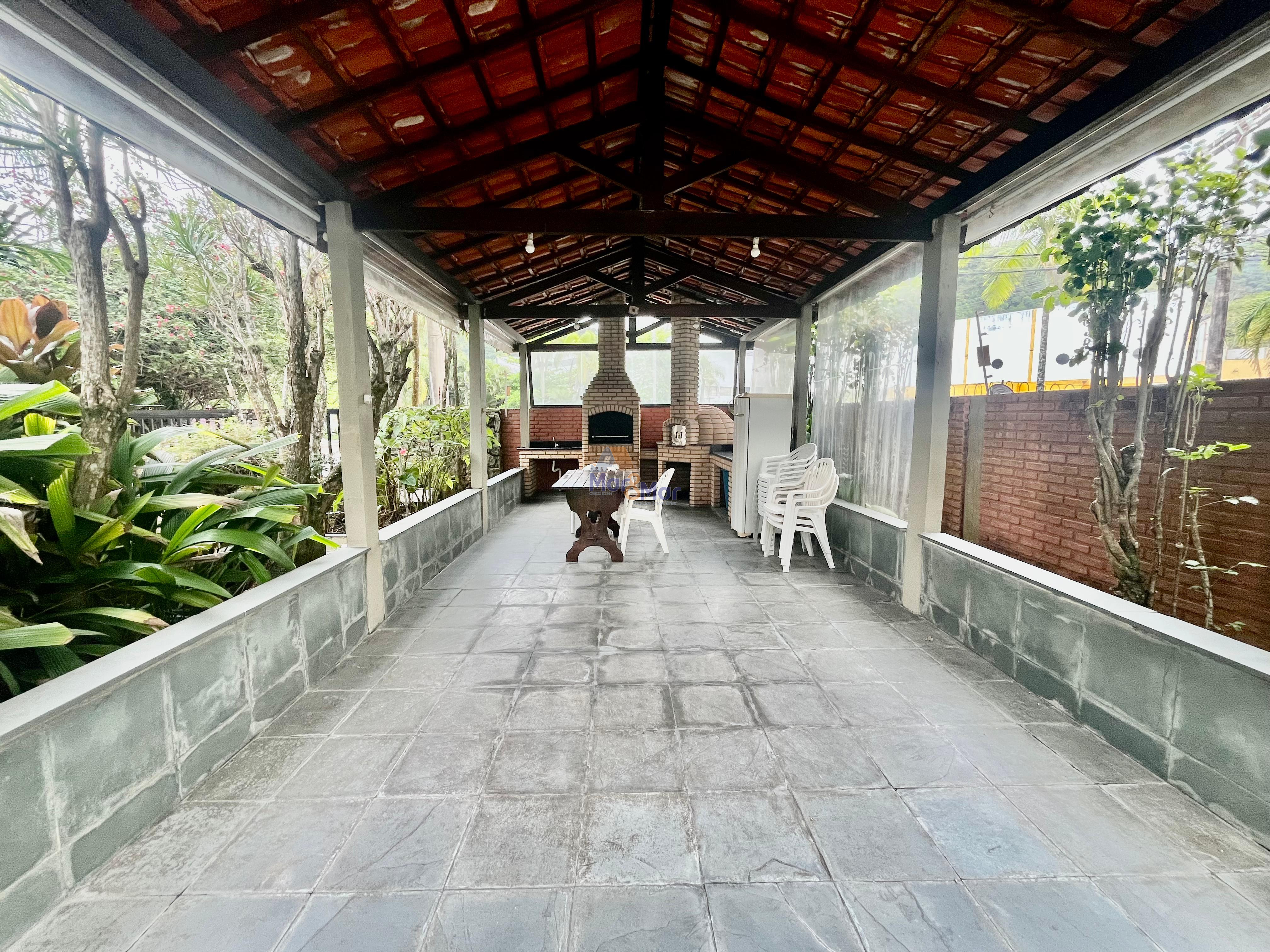 Apartamento na Praia da Enseada, Guarujá - SP