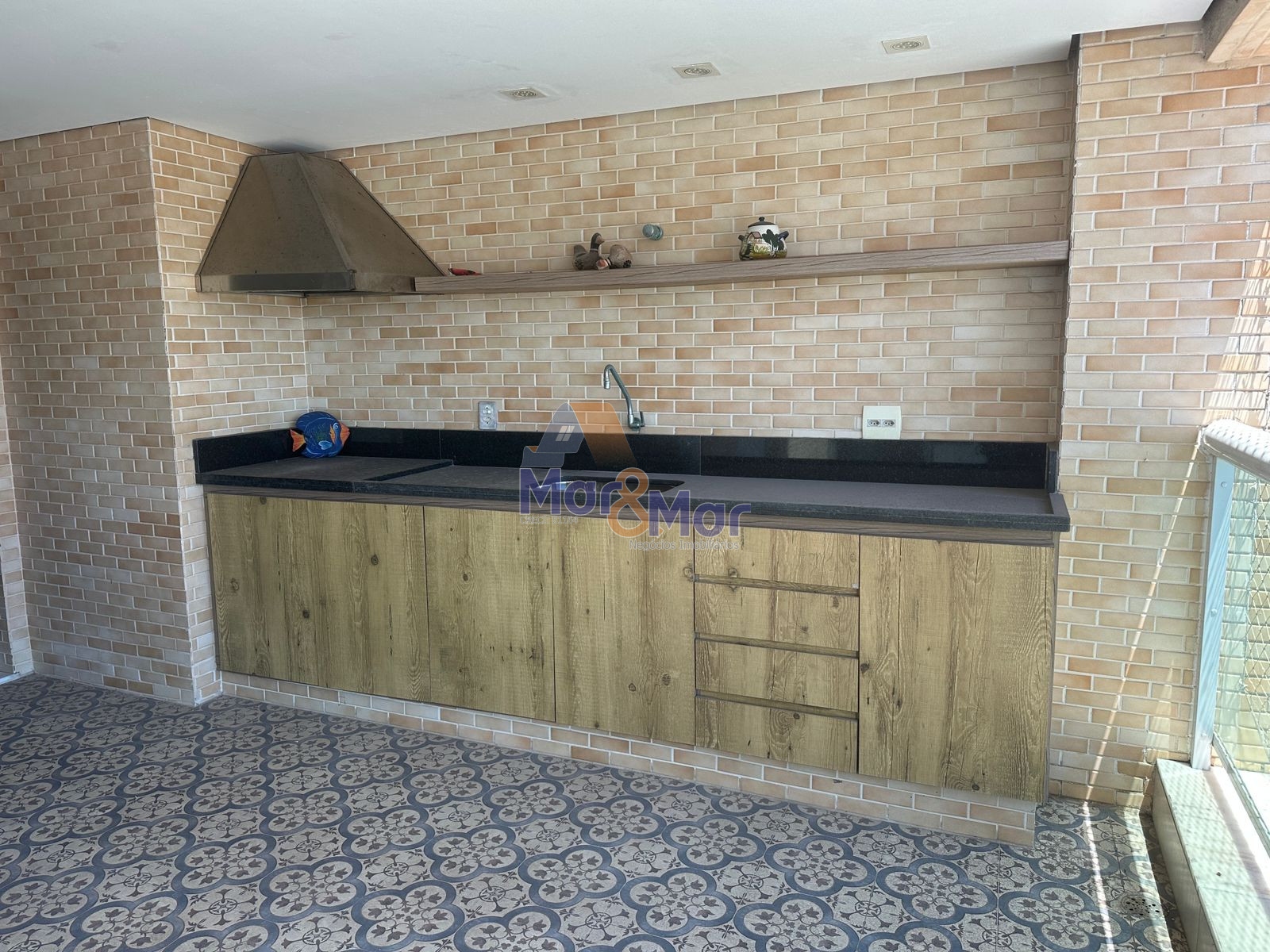 Apartamento na Praia das Astúrias, Guarujá - SP