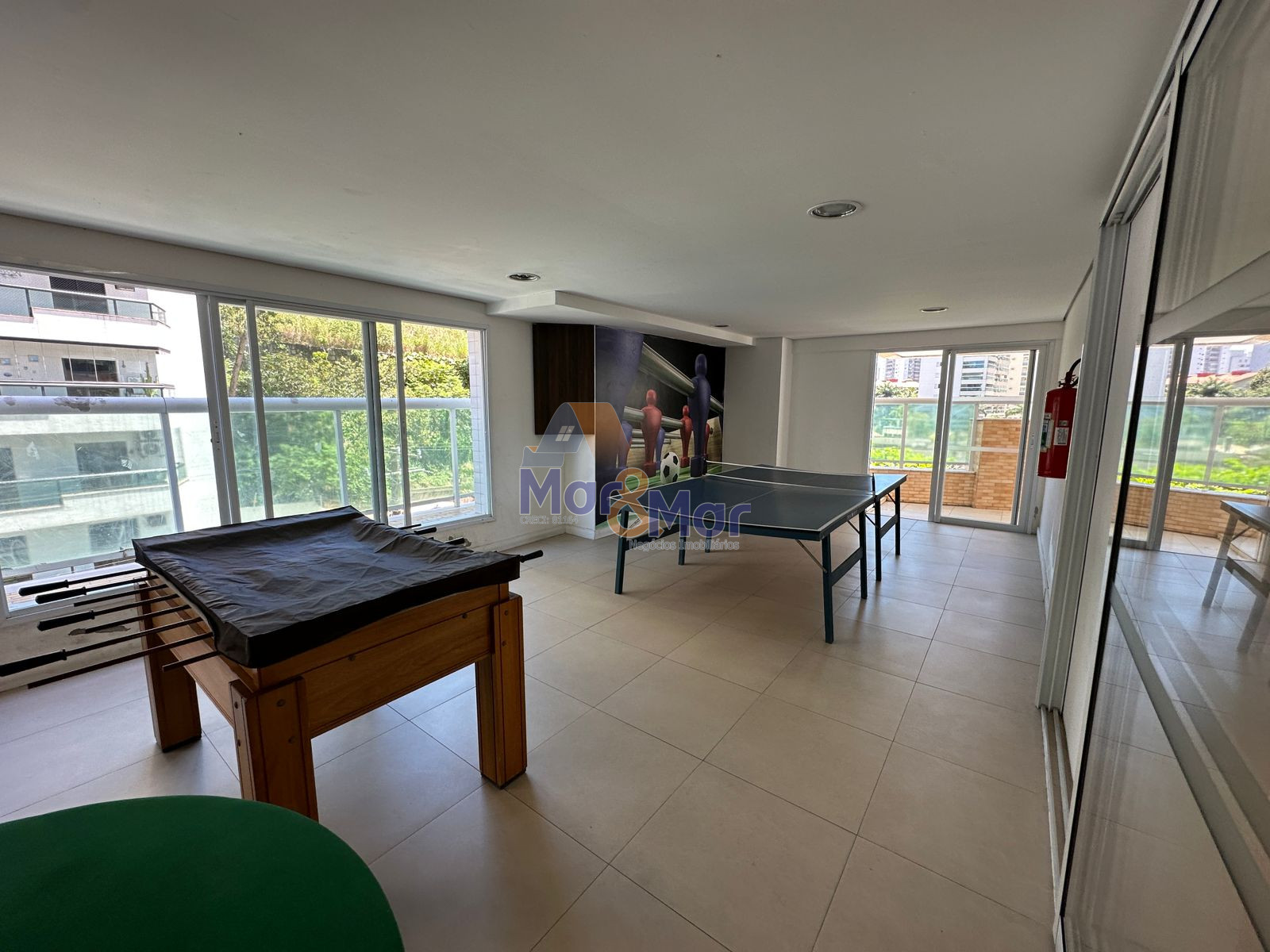 Apartamento na Praia das Astúrias, Guarujá - SP