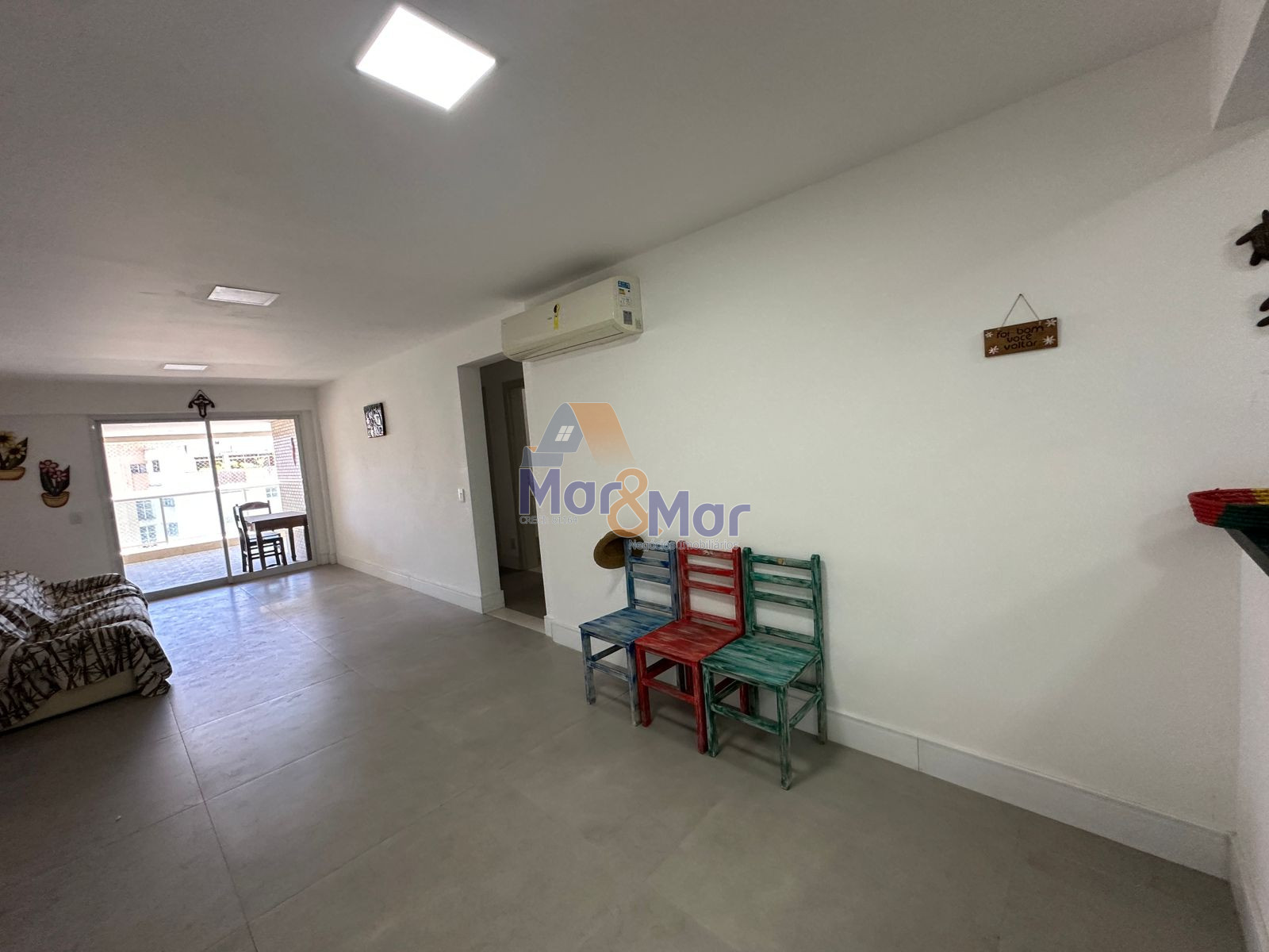 Apartamento na Praia das Astúrias, Guarujá - SP