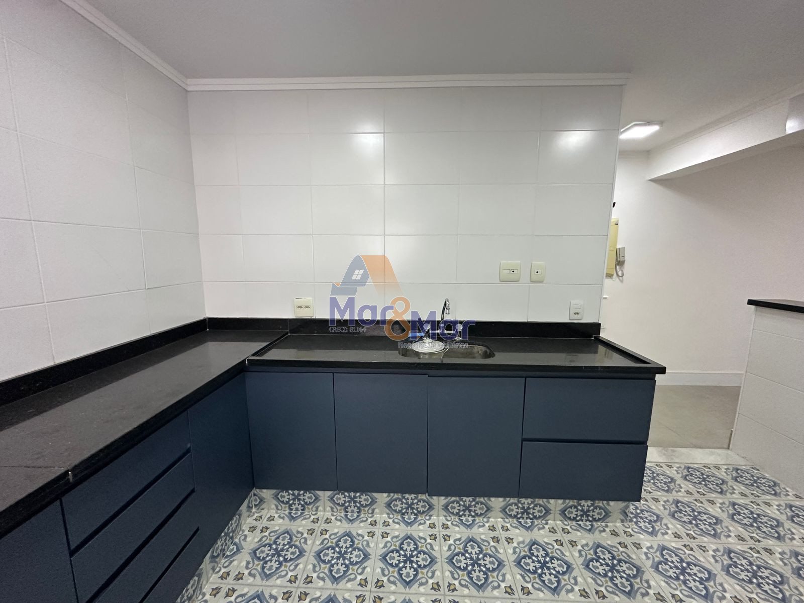 Apartamento na Praia das Astúrias, Guarujá - SP