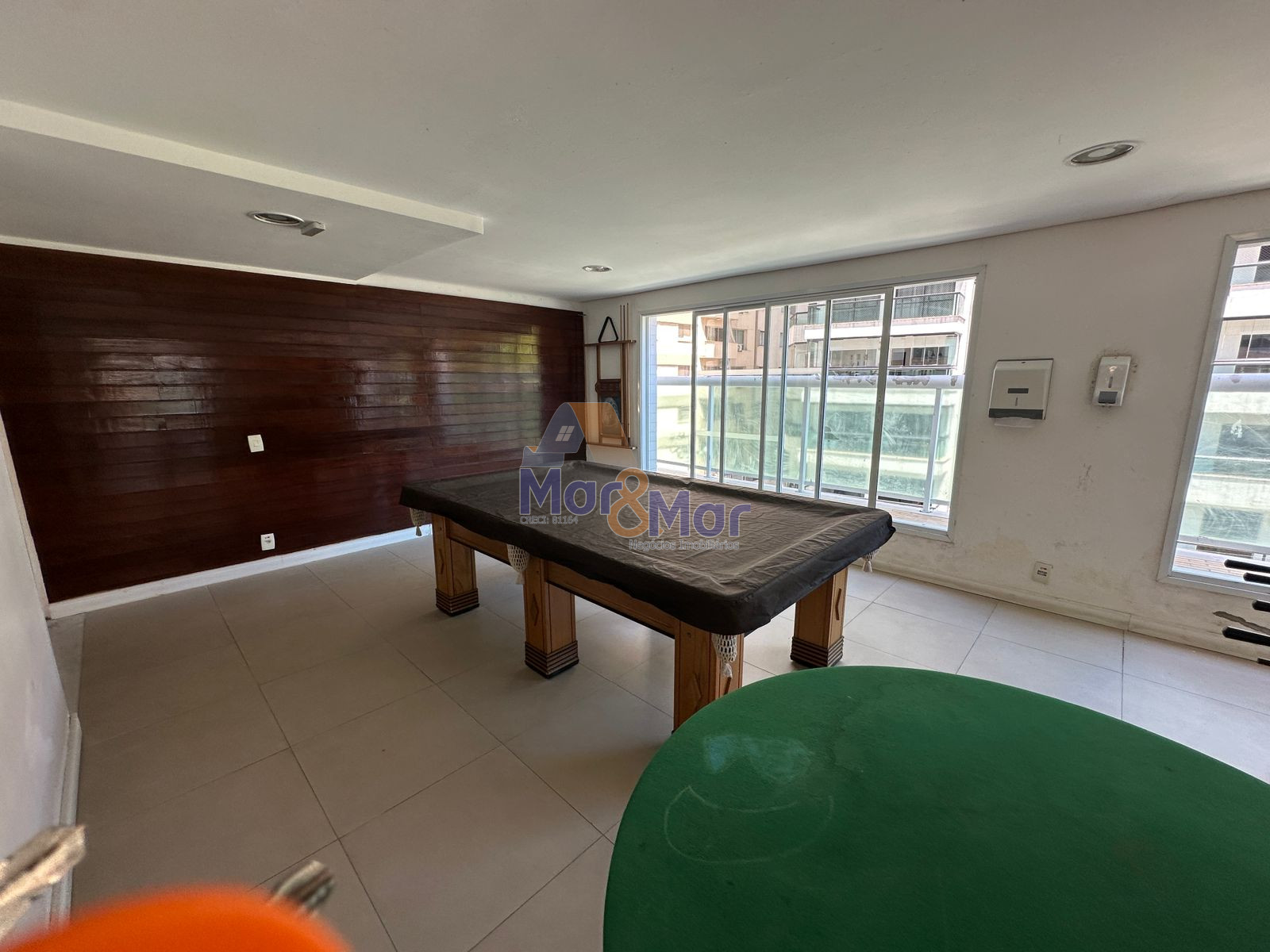 Apartamento na Praia das Astúrias, Guarujá - SP