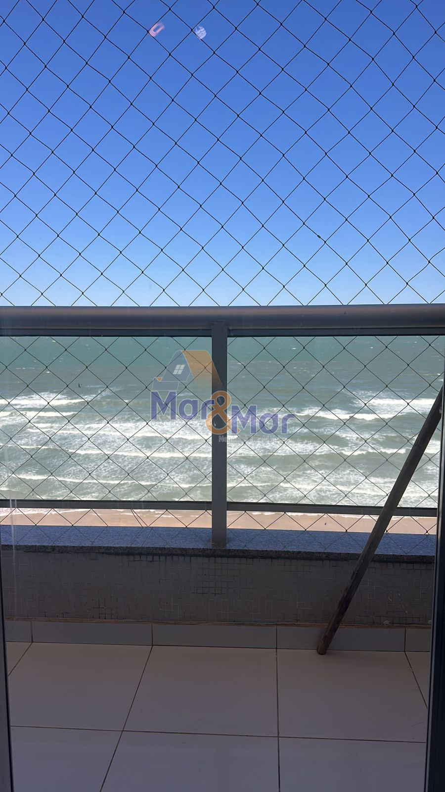 Apartamento Frente ao Mar-3-dormitorios-Pitangueiras