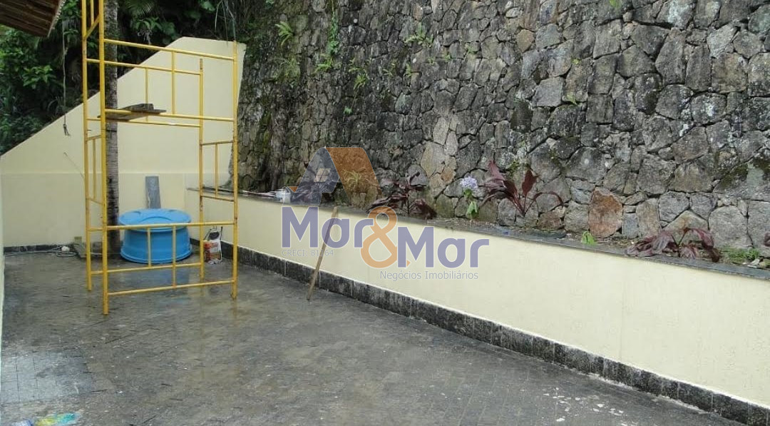 Casa-5-dormitorios-Enseada