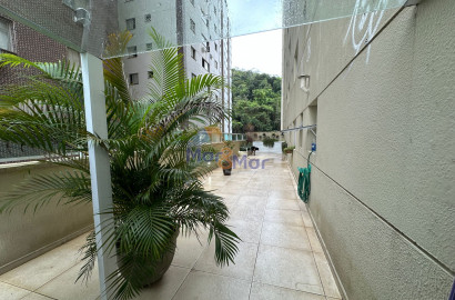 Apartamento na Praia das Pitangueiras, Guarujá - SP