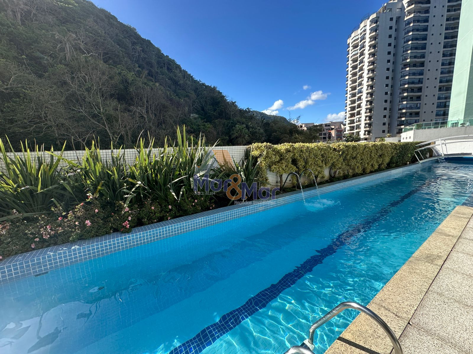Apartamento Frente ao Mar, Praia da Enseada, Guarujá - SP