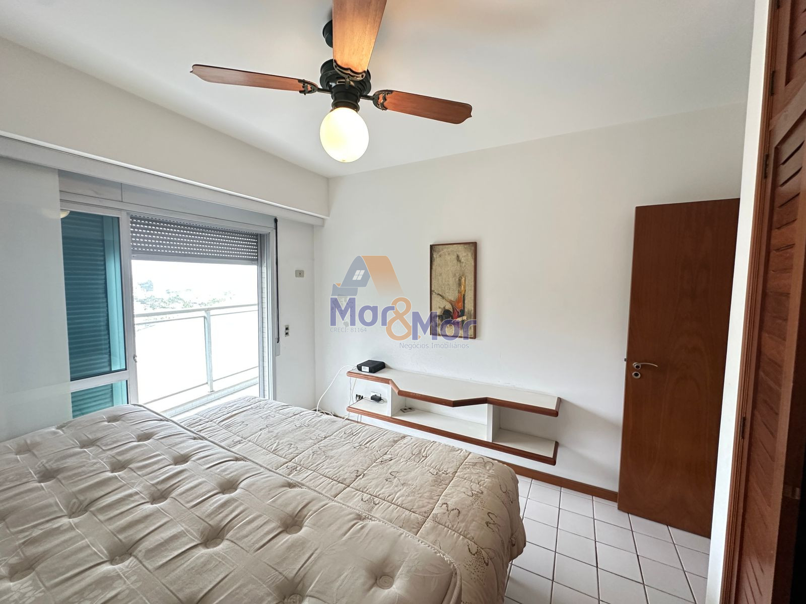 Apartamento Frente ao Mar nas Pitangueiras, Guarujá - SP