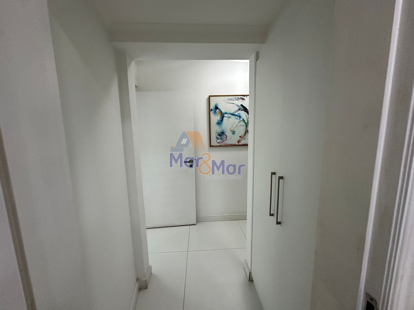 Apartamento Frente ao Mar nas Pitangueiras, Guarujá - SP