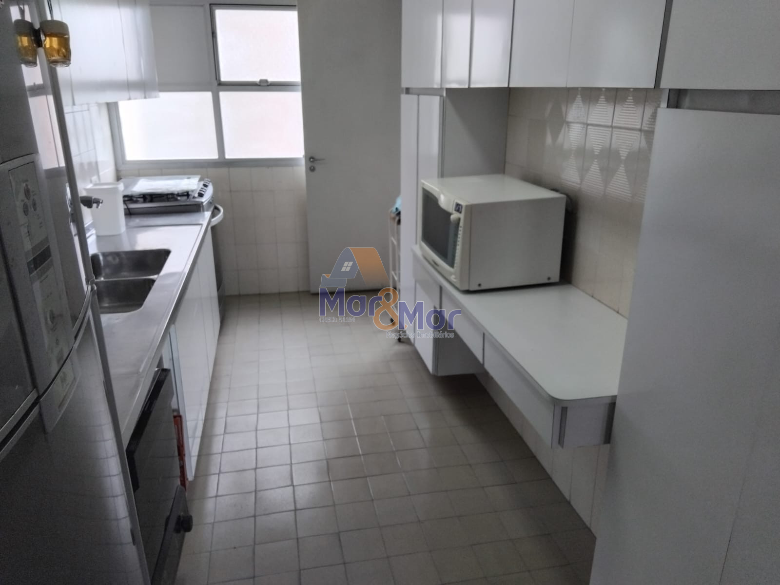 Apartamento na Praia das Astúrias, Guarujá - SP