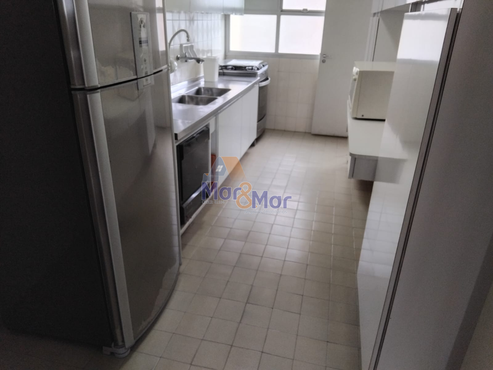 Apartamento na Praia das Astúrias, Guarujá - SP