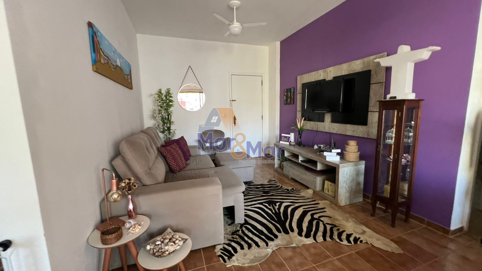 Apartamento na Praia da Enseada, Guarujá - SP