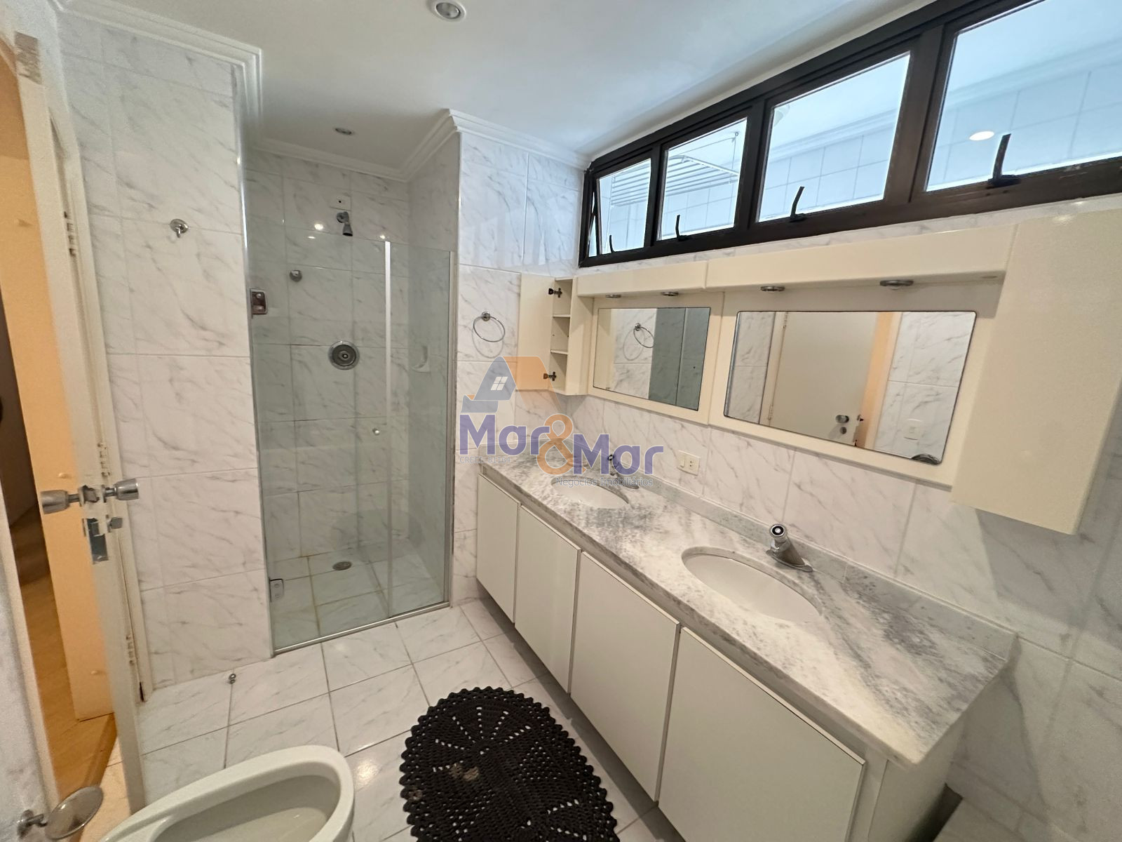 Apartamento Frente ao Mar-3-dormitorios-Pitangueiras