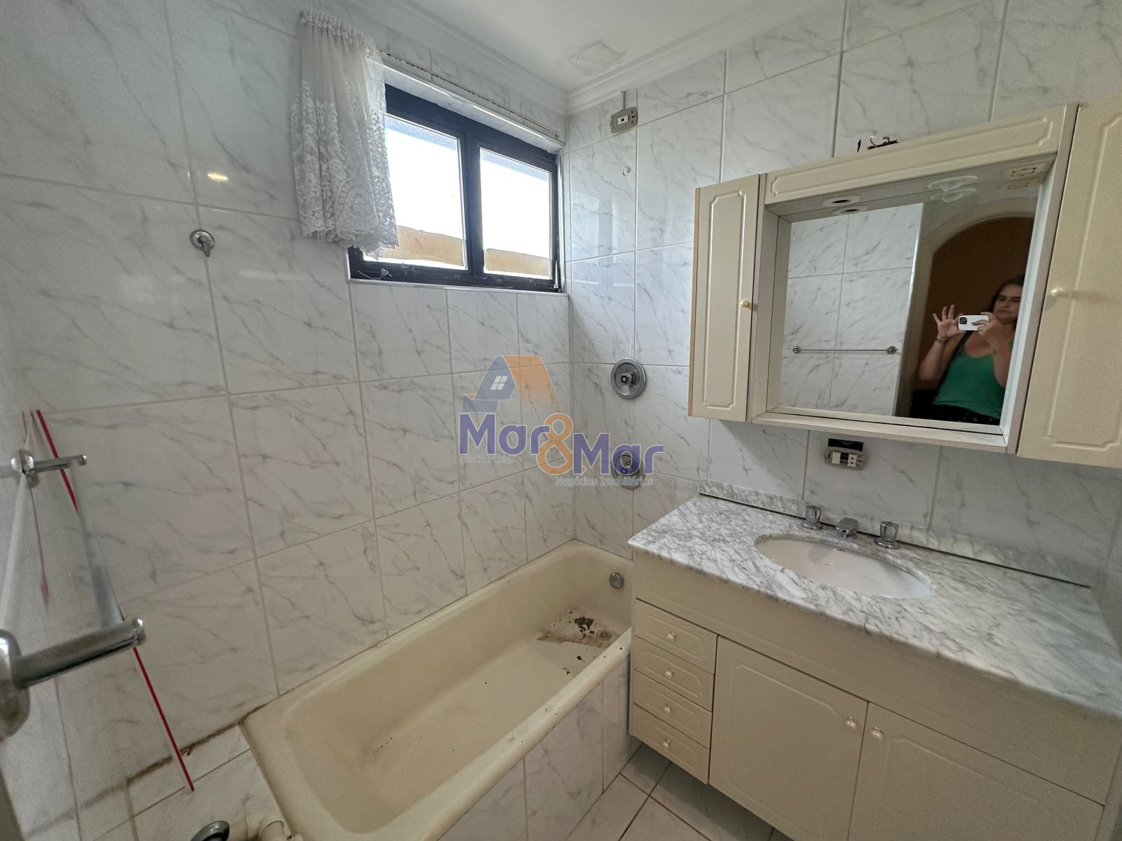 Apartamento Frente ao Mar-3-dormitorios-Pitangueiras