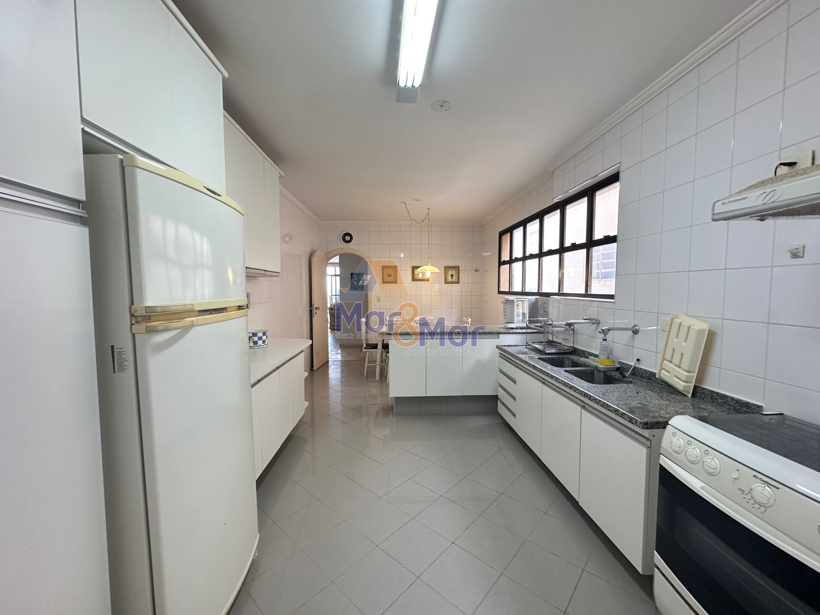 Apartamento Frente ao Mar-3-dormitorios-Pitangueiras