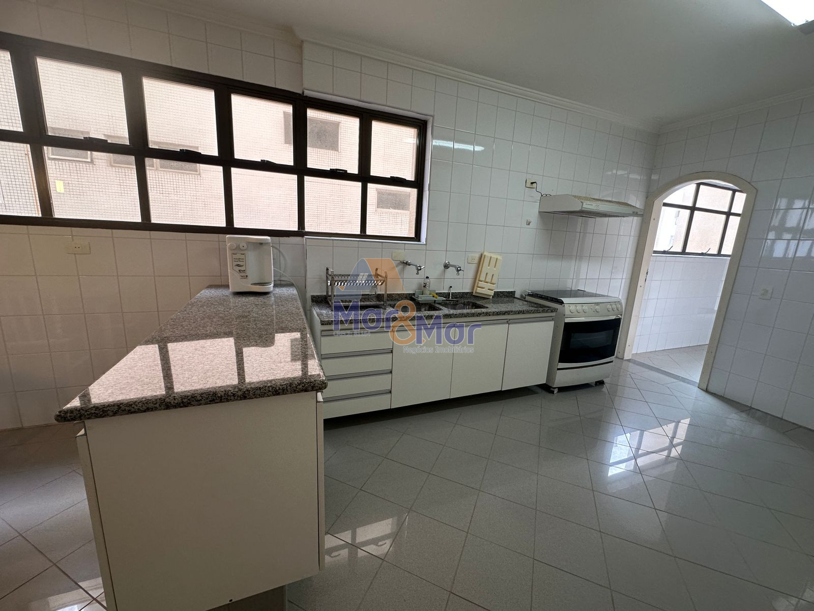 Apartamento Frente ao Mar-3-dormitorios-Pitangueiras