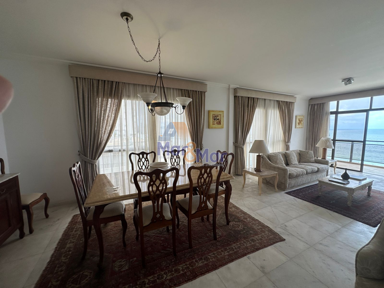 Apartamento Frente ao Mar-3-dormitorios-Pitangueiras