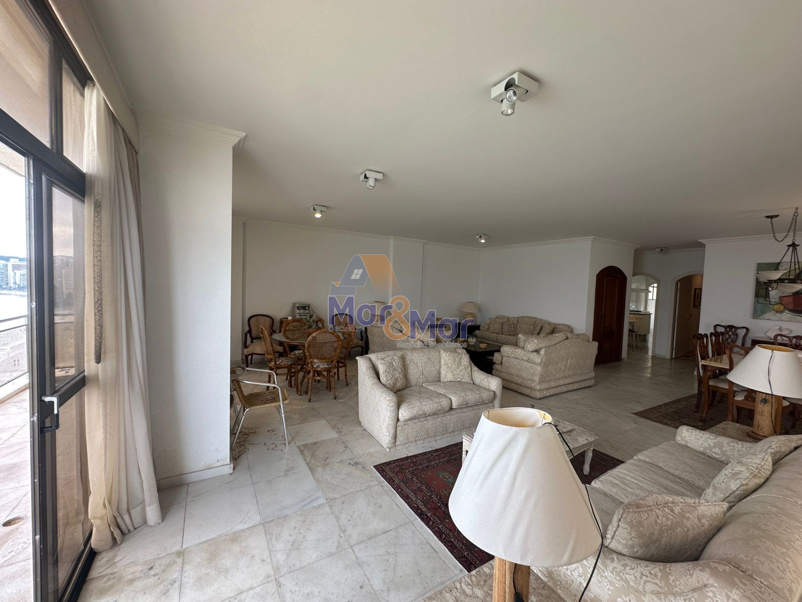Apartamento Frente ao Mar-3-dormitorios-Pitangueiras