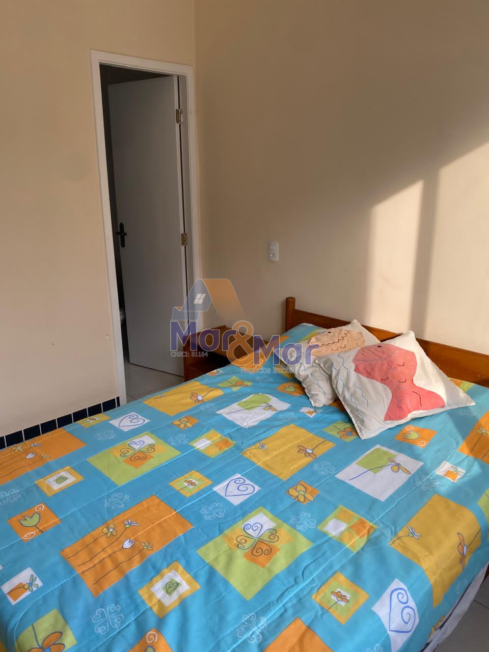 Apartamento na Praia das Pitangueiras, Guarujá - SP