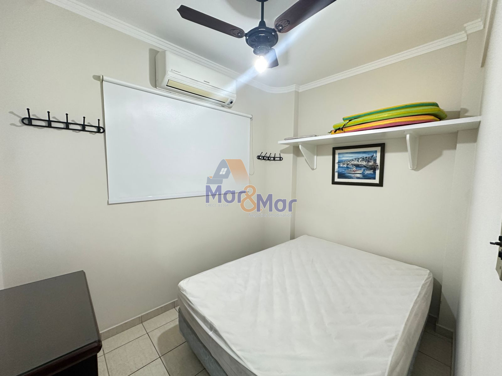 Apartamento na Praia das Pitangueiras, Guarujá - SP