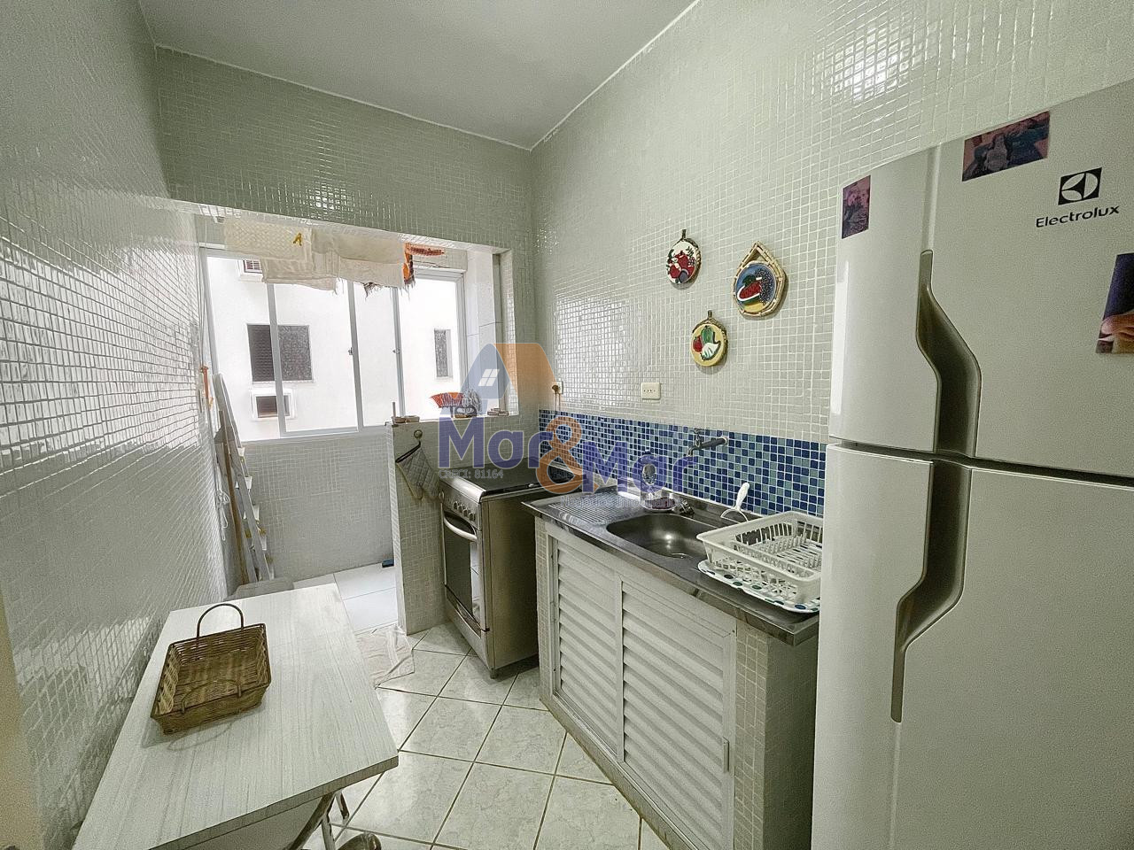 Apartamento na Praia das Pitangueiras, Guarujá - SP