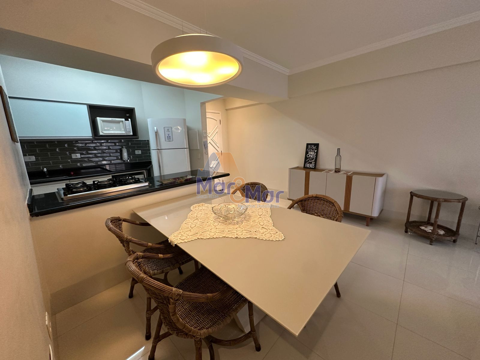 Apartamento na Praia da Enseada, Guarujá - SP