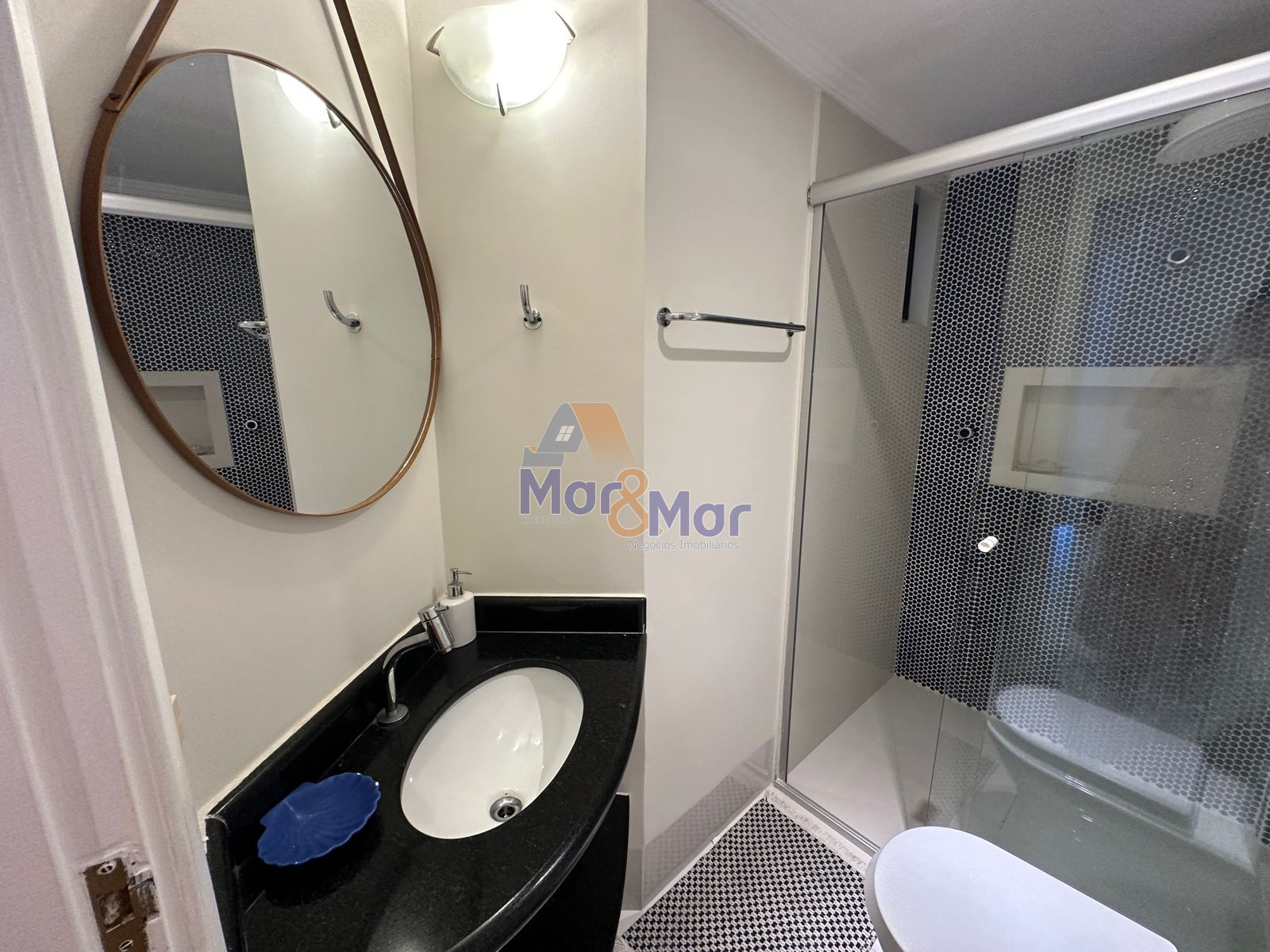 Apartamento na Praia da Enseada, Guarujá - SP