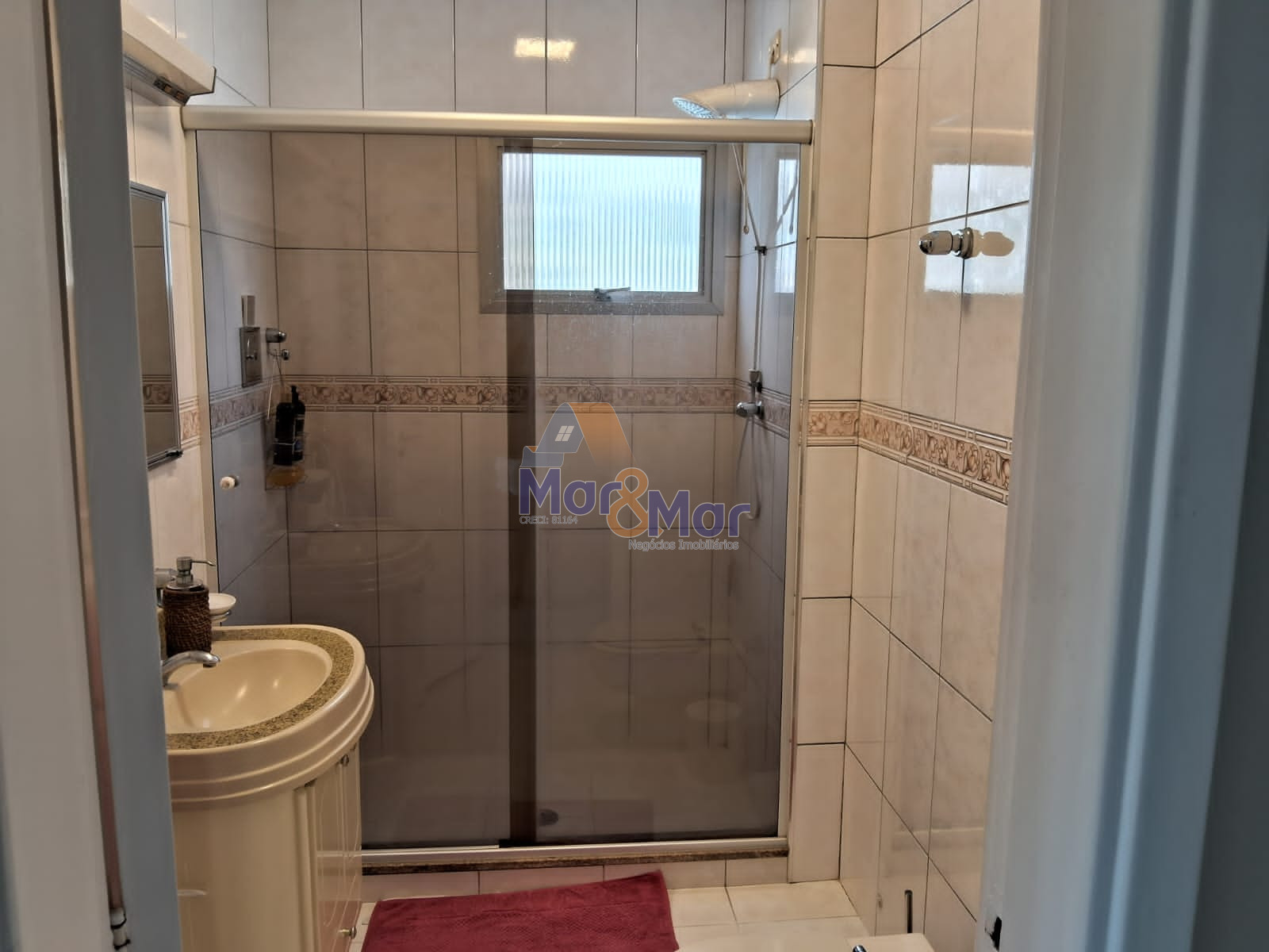 Apartamento na Praia das Astúrias, Guarujá - SP
