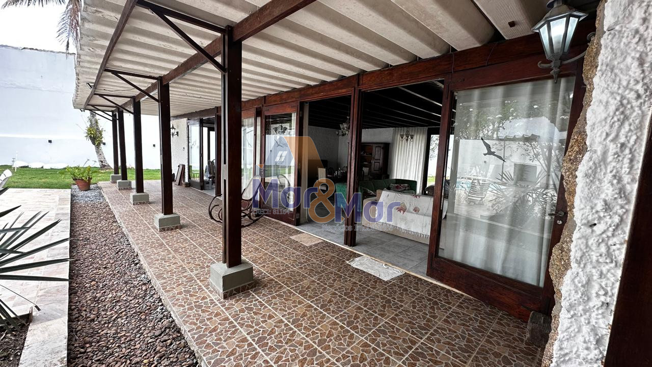 Casa na Praia do Guaiuba, Guarujá - SP