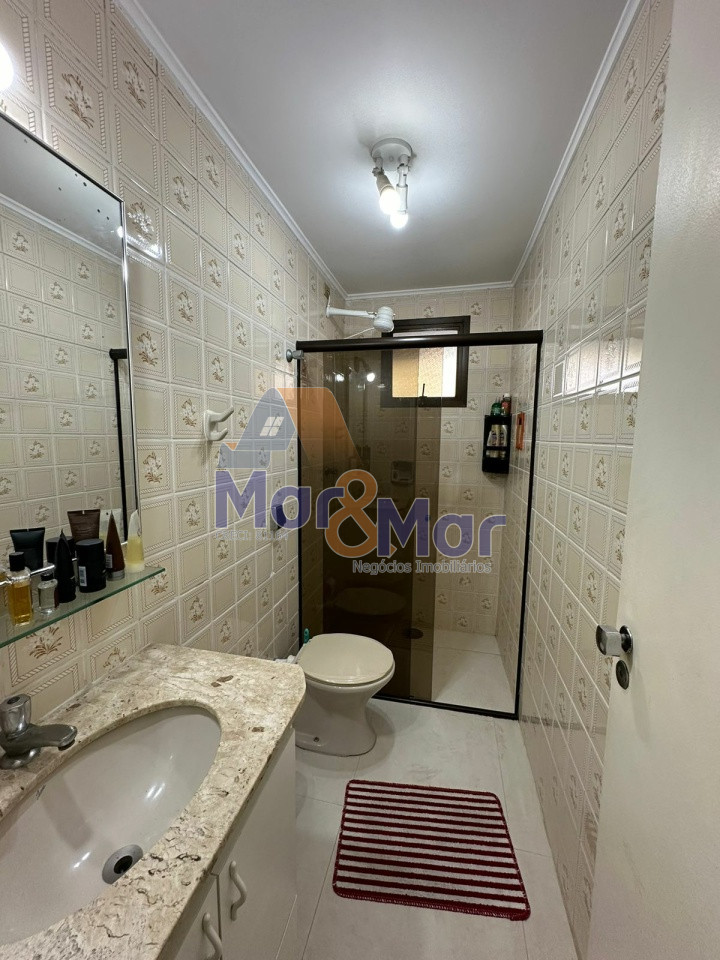Apartamento na Praia da Enseada, Guarujá - SP