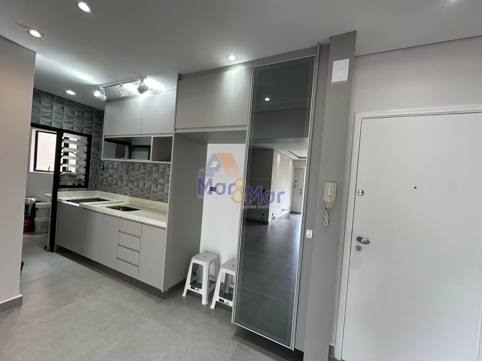 Apartamento na Praia da Enseada, Guarujá - SP