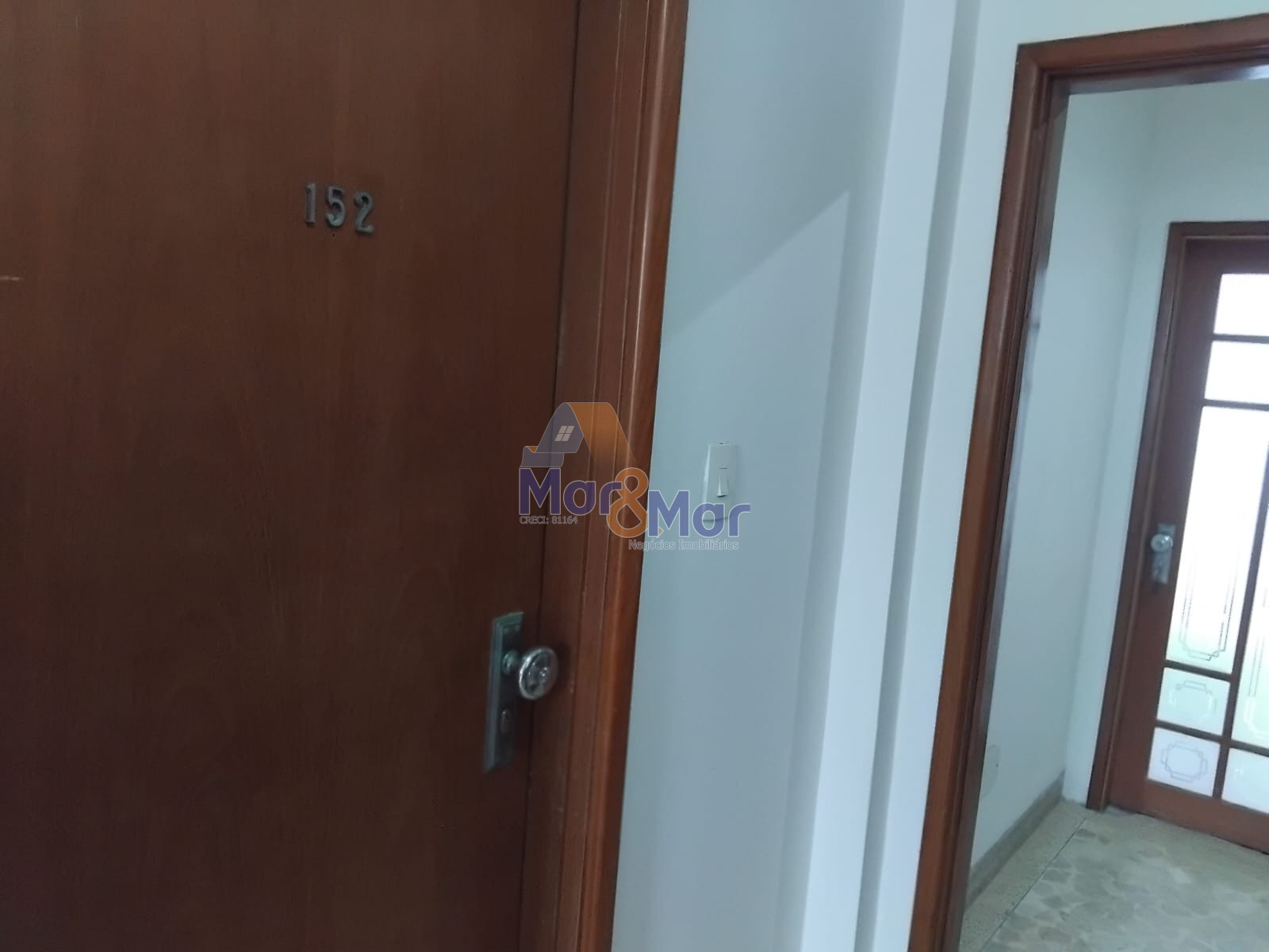 Apartamento Frente ao Mar nas Pitangueiras, Guarujá - SP