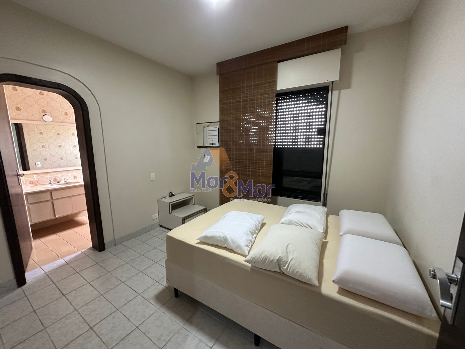 Apartamento Frente ao Mar, Praia Pitangueiras, Guarujá - SP