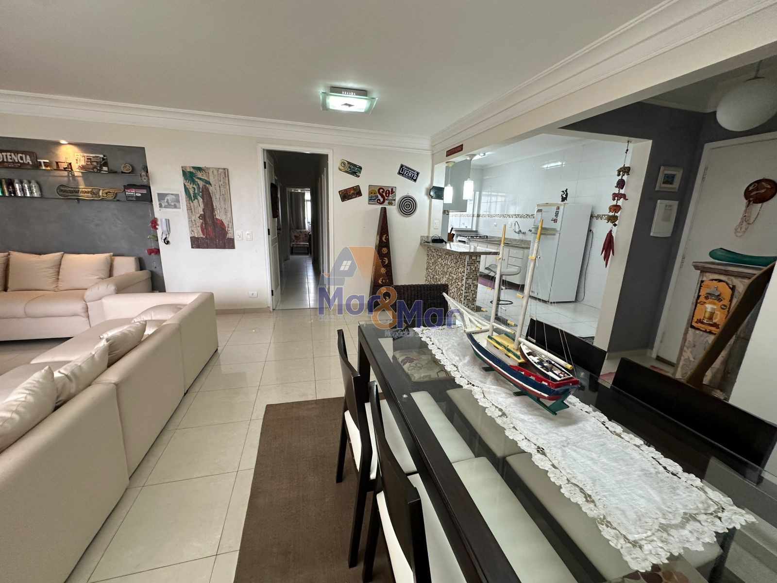 Apartamento Frente ao Mar, Pitangueiras, Guarujá - SP