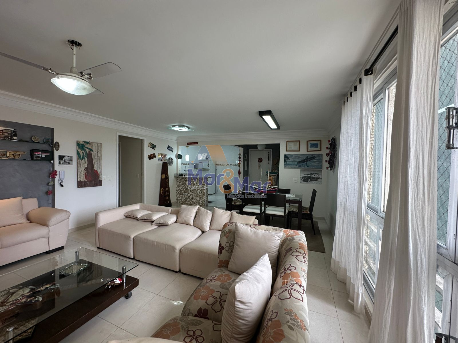 Apartamento Frente ao Mar, Pitangueiras, Guarujá - SP