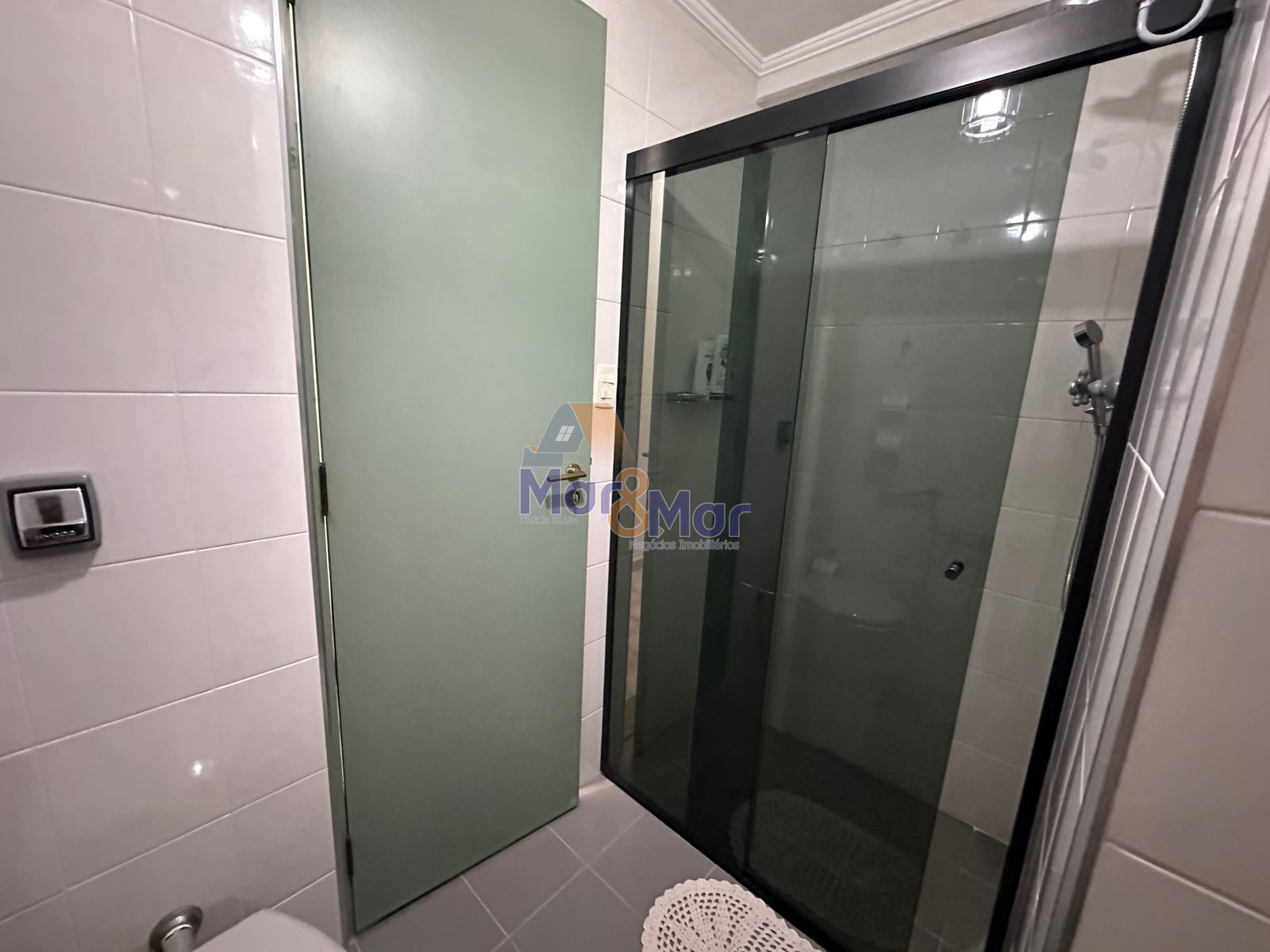 Apartamento Frente ao Mar, Praia Pitangueiras, Guarujá - SP