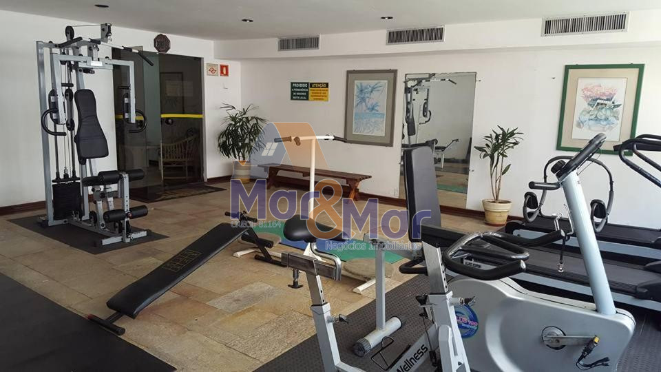 Apartamento na Praia das Pitangueiras, Guarujá - SP