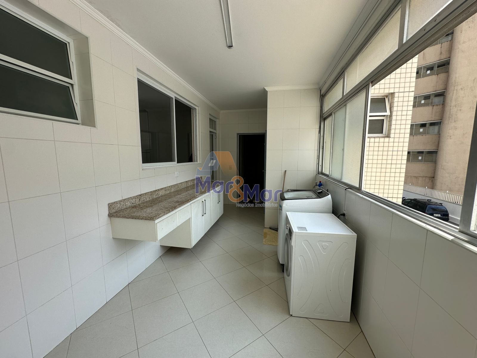 Apartamento Frente ao Mar, Pitangueiras, Guarujá - SP