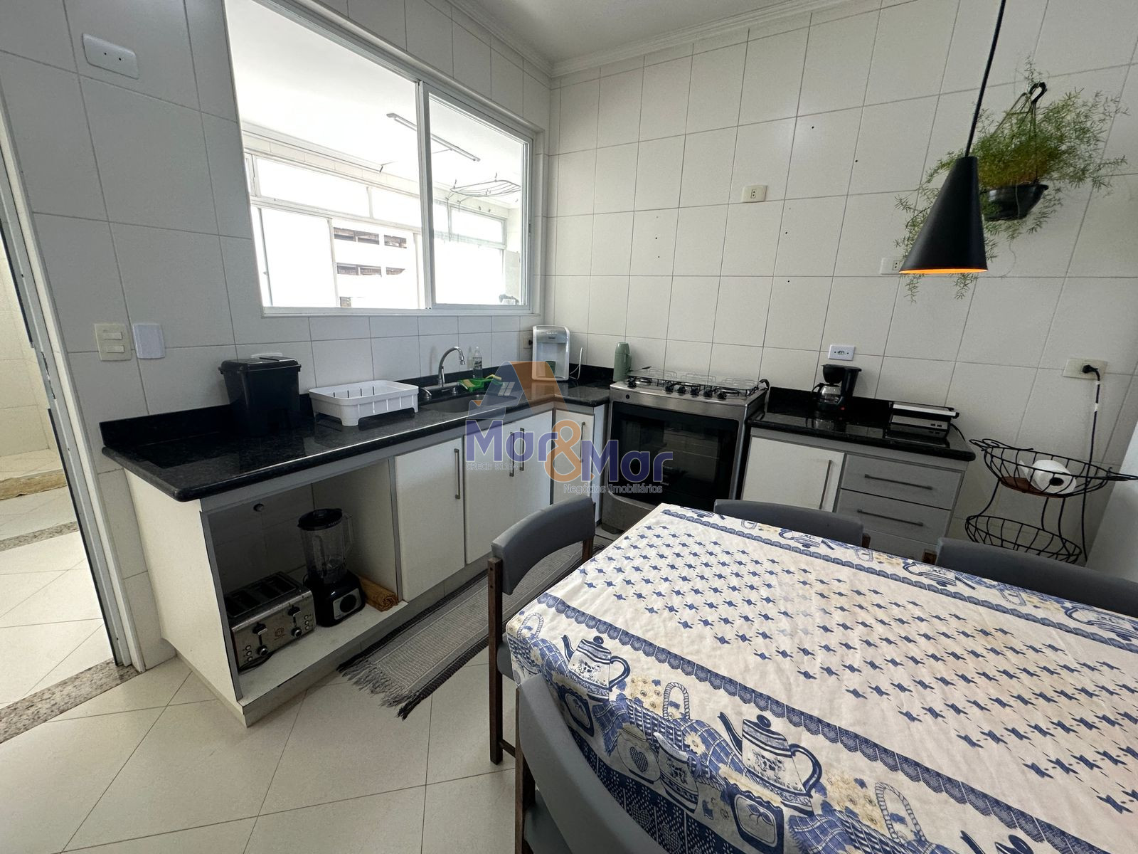 Apartamento Frente ao Mar, Pitangueiras, Guarujá - SP