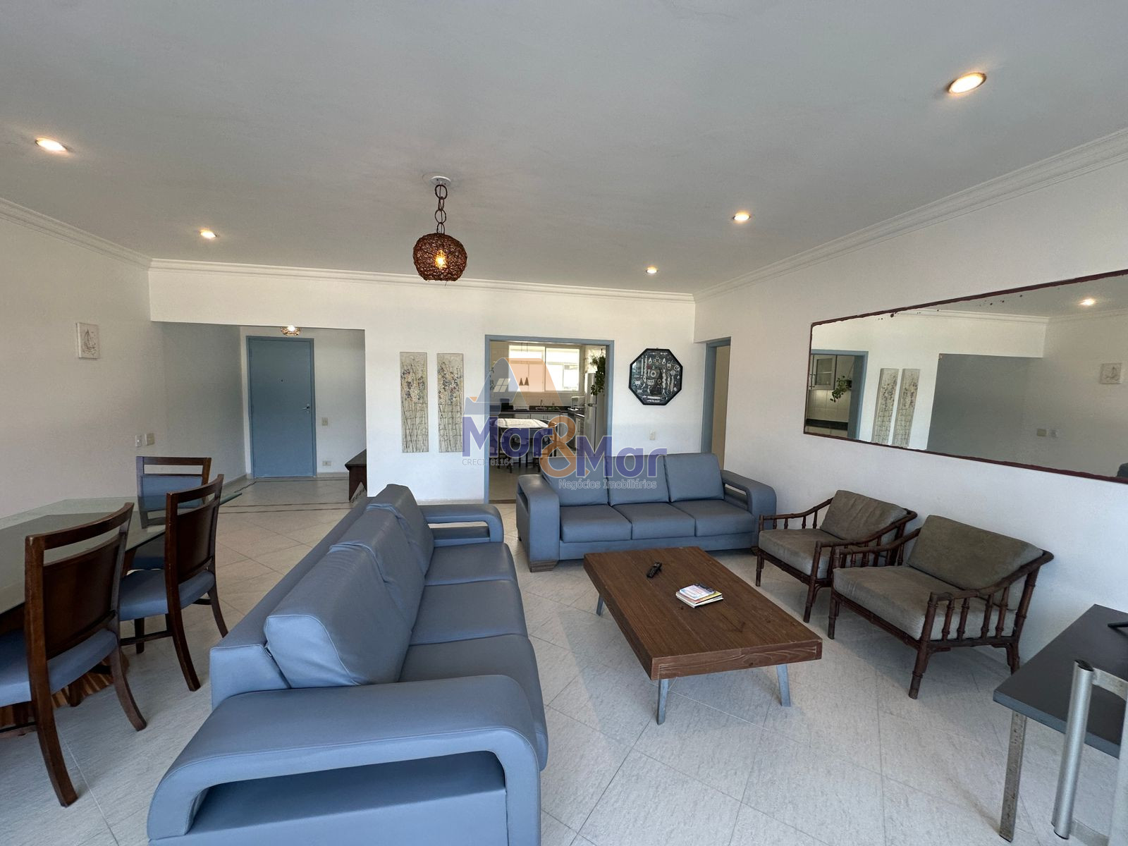 Apartamento Frente ao Mar, Pitangueiras, Guarujá - SP