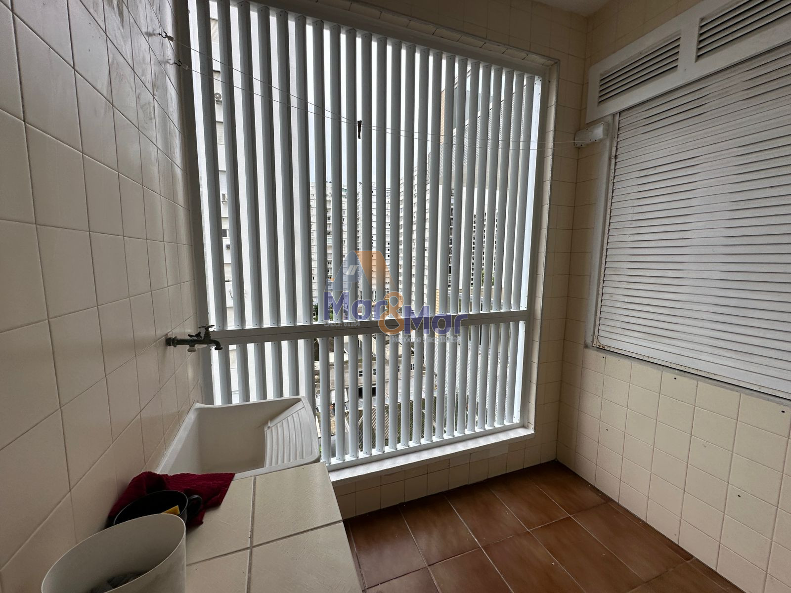 Apartamento Frente ao Mar nas Pitangueiras, Guarujá - SP