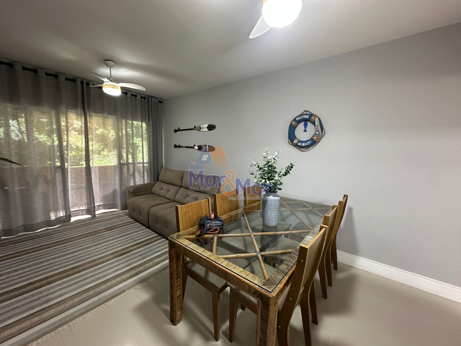 Apartamento na Praia da Enseada, Guarujá - SP