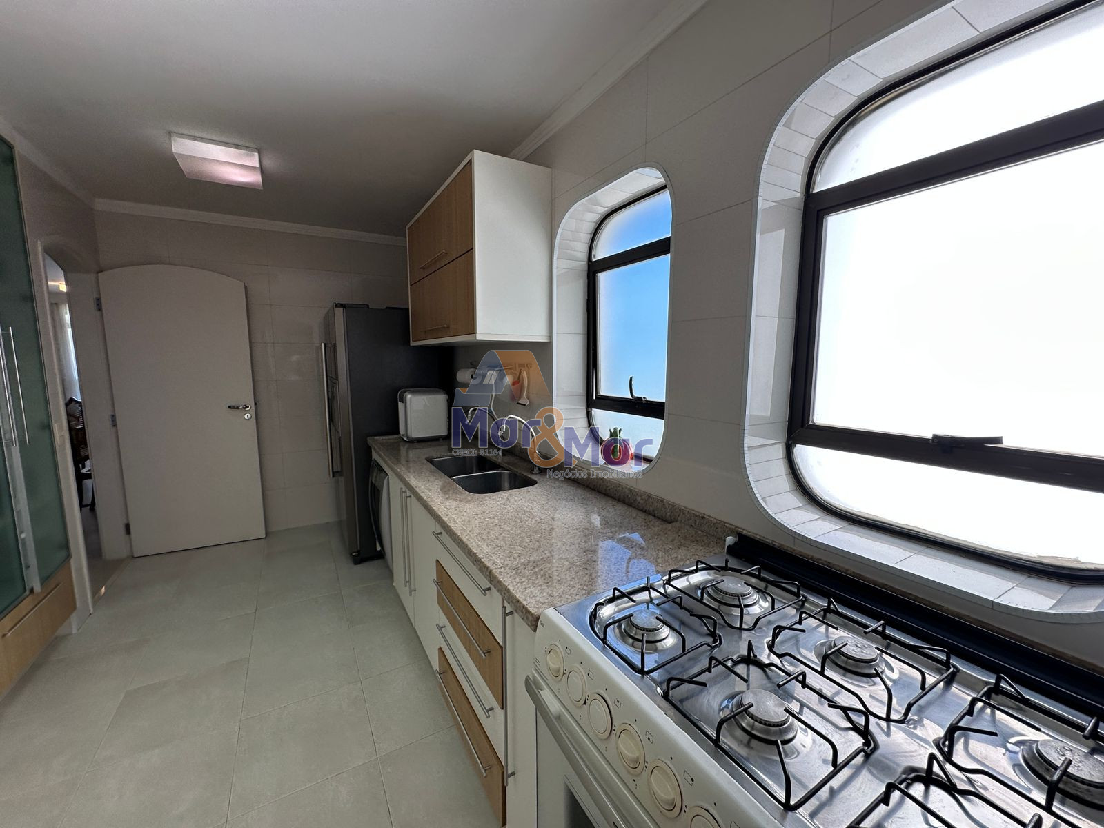 Apartamento Frente ao Mar, Praia Astúrias, Guarujá - SP