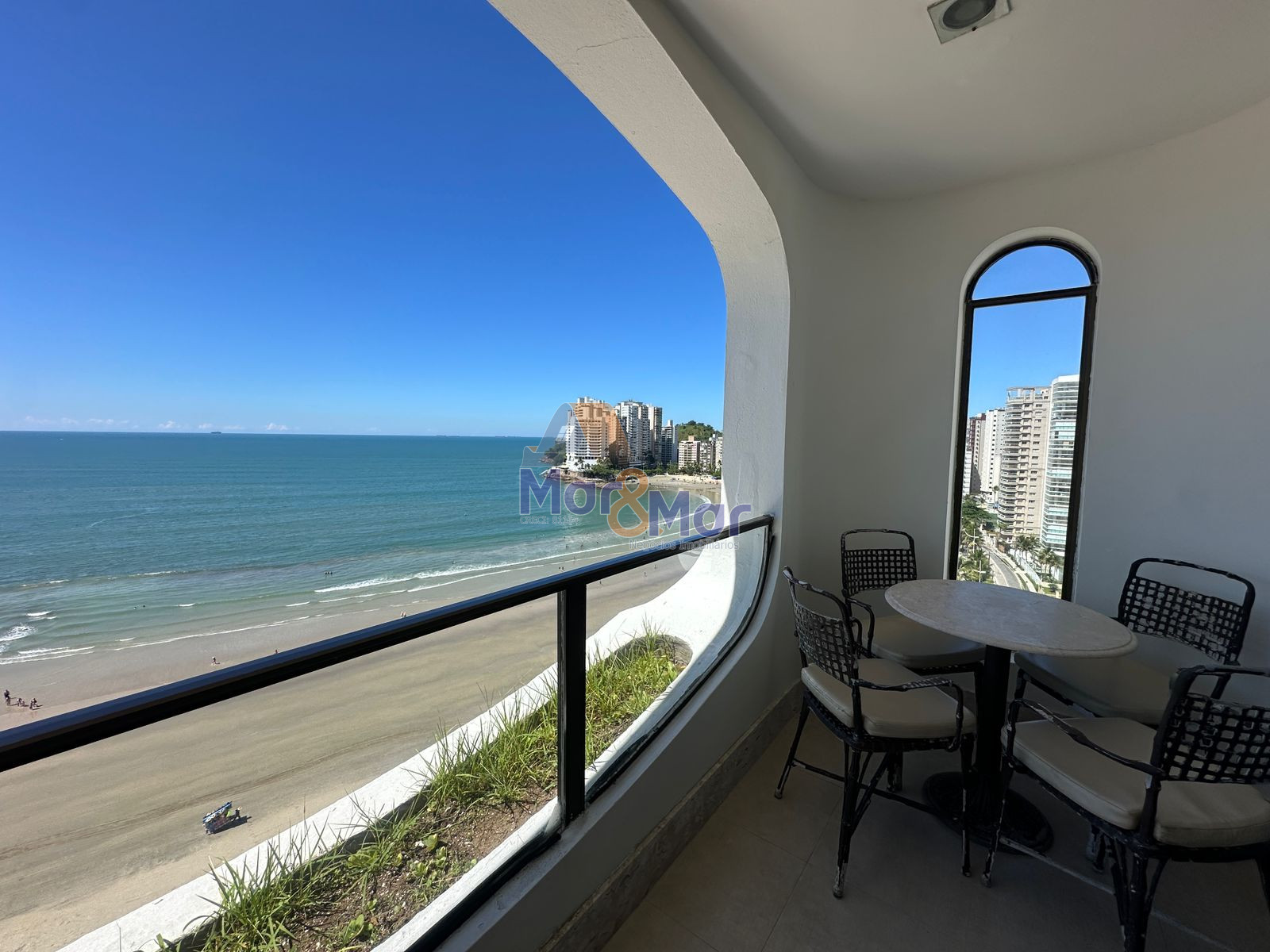 Apartamento Frente ao Mar, Praia Astúrias, Guarujá - SP