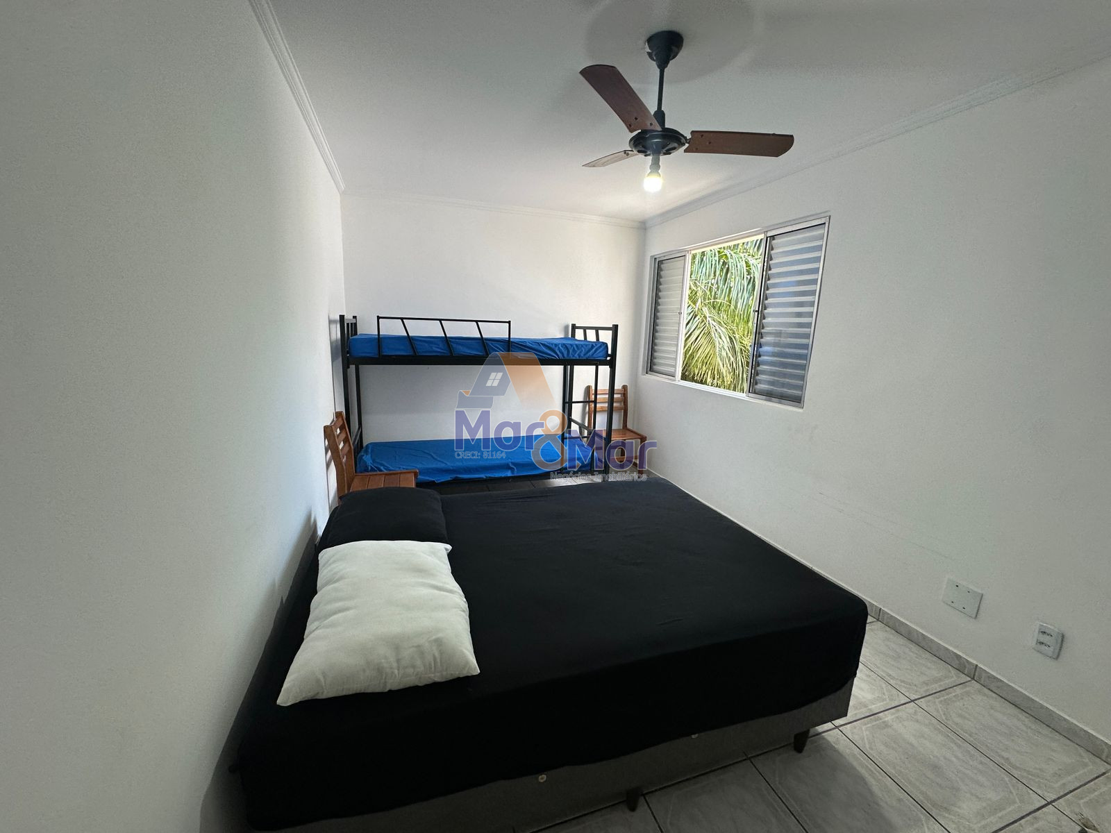 Apartamento na Praia da Enseada, Guarujá - SP