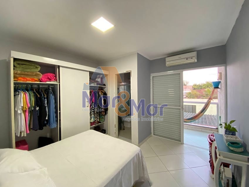 Casa-3-dormitorios-Enseada