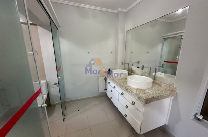 Apartamento na Praia das Pitangueiras, Guarujá - SP