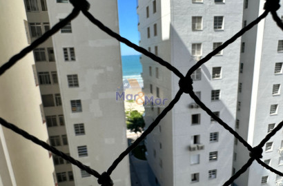 Apartamento à 50 Metros da Praia da Pitangueiras, Guarujá-SP